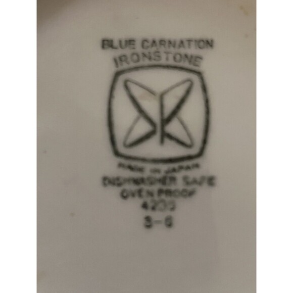 Ironstone Blue Carnation Serving Bowl Vintage Blue White Stoneware Farm Cottage‎ - Picture 3 of 3